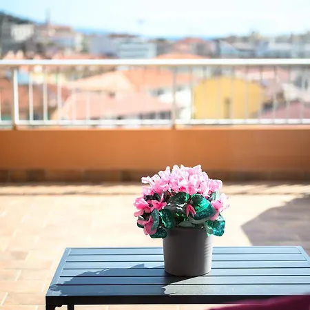 'l'alicante Proche' Gare, Terrasse, Vue Ментона